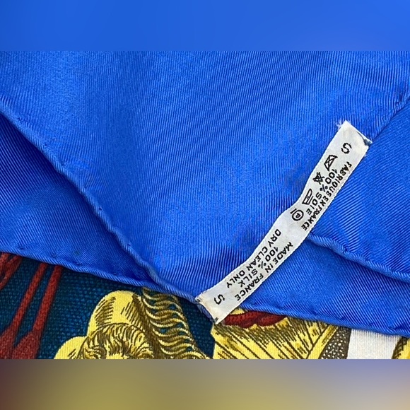 Hermes Vintage Scarf Carre 90”GRAND UNIFORME”by Joachim Metz - Picture 10 of 16